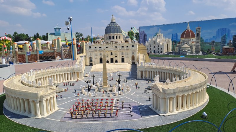 Gardaland, Legoland